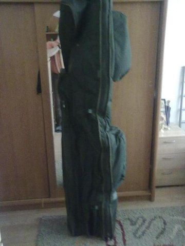 husa2.JPG (40.95 KiB) Vizualizat de 3674 ori husa desfacuta