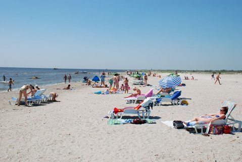 Liniste,relaxare... Aici nu tipa nimeni &quot;hai la namol,la porumb,la... aspra da mare aveeeem...